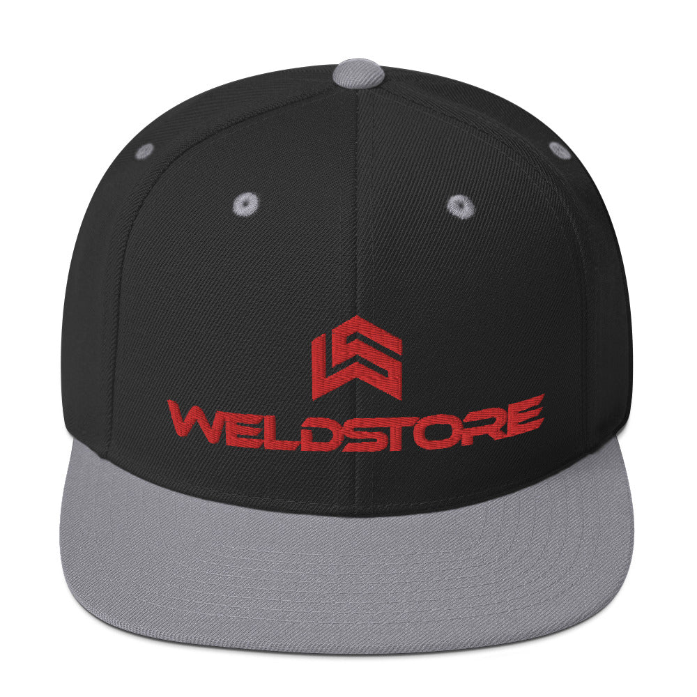 Snapback hatt